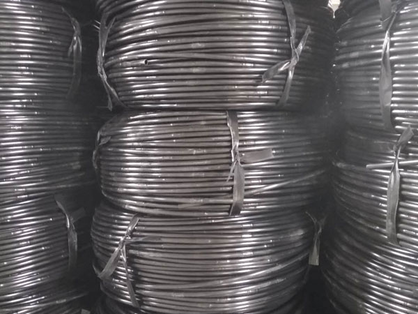 內鑲管式滴灌管